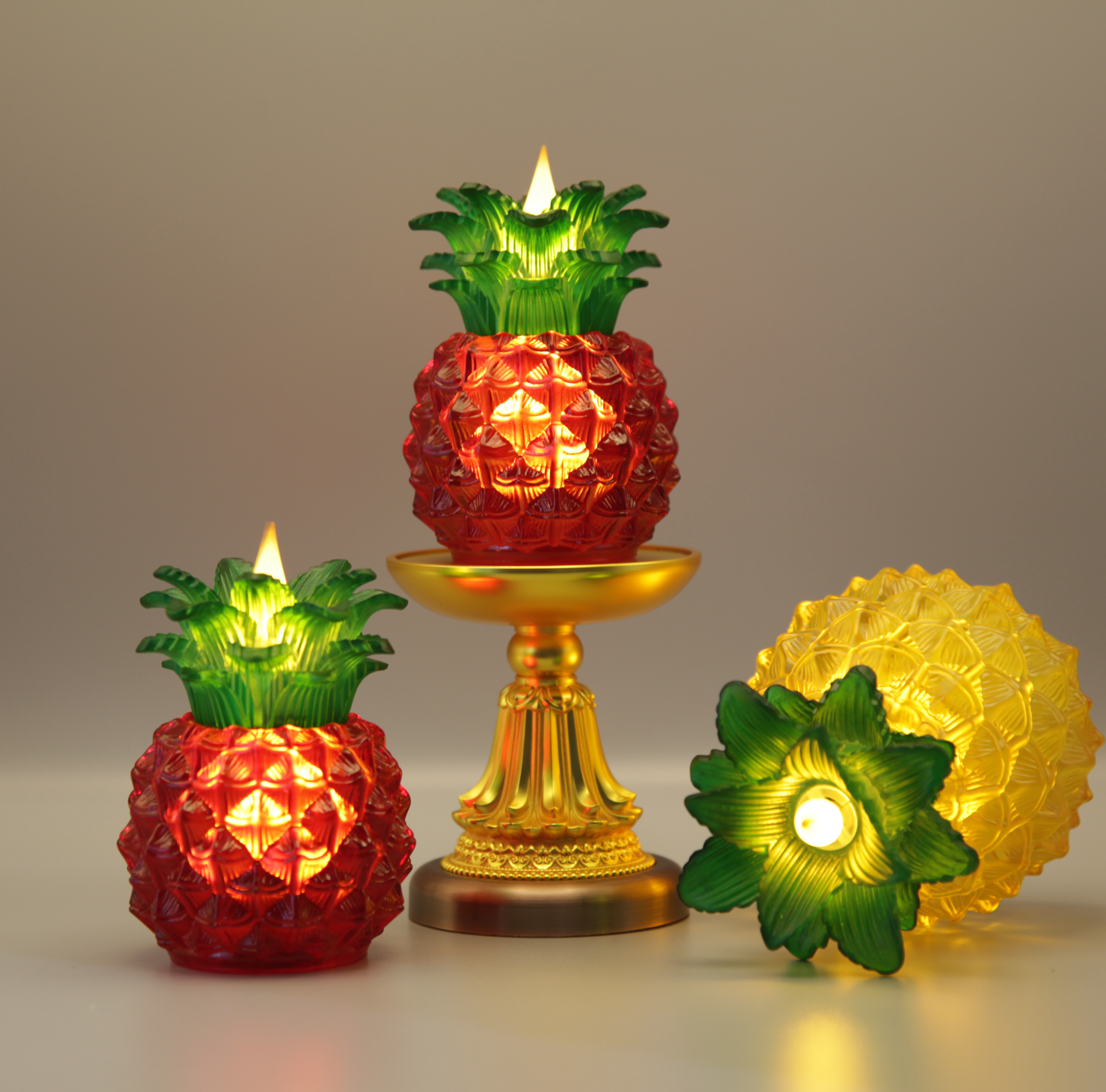 Pineapple Lamp